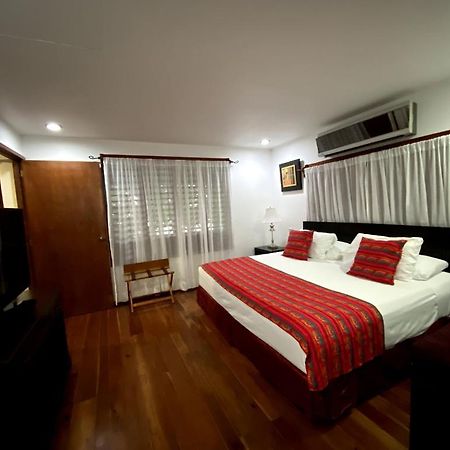 Coras'S Place 巴卡拉尔 外观 照片